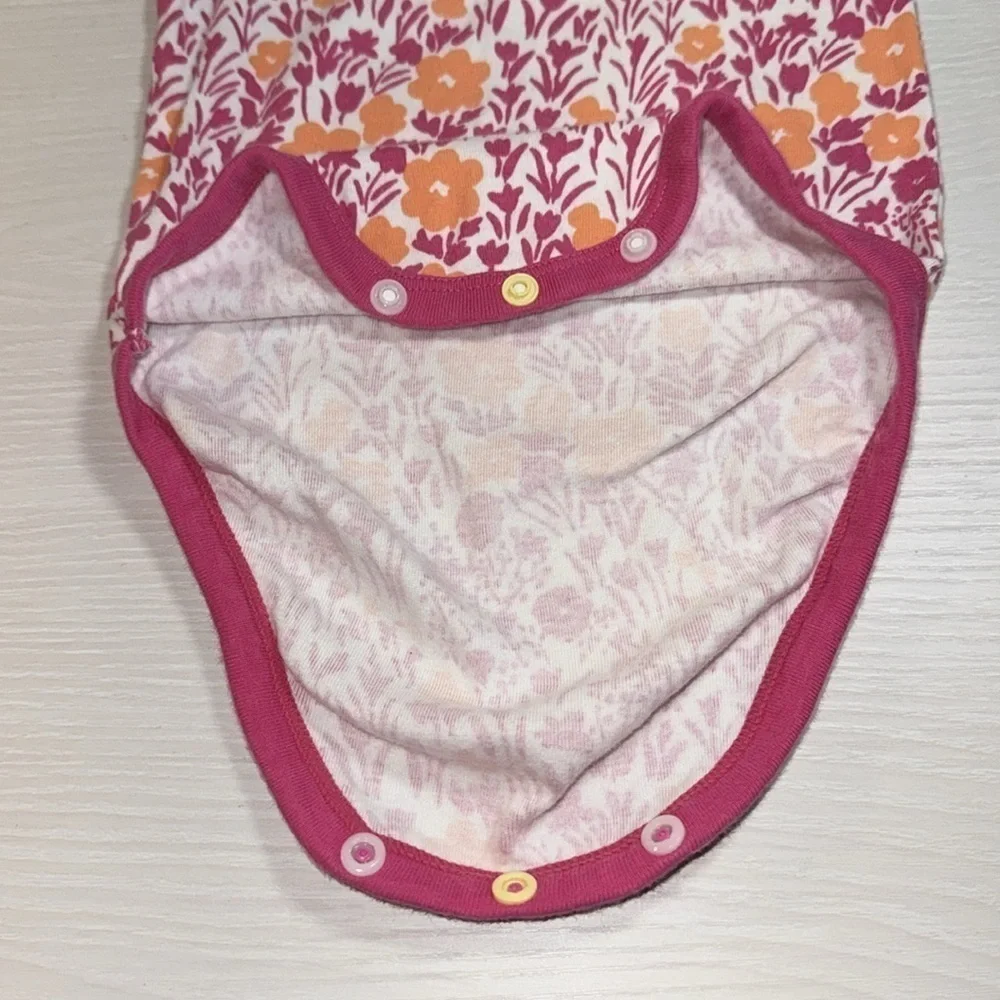 Marimekko Uniqlo Baby 12-18M Pink Orange Spring Floral Print Bottom Snap Onesie